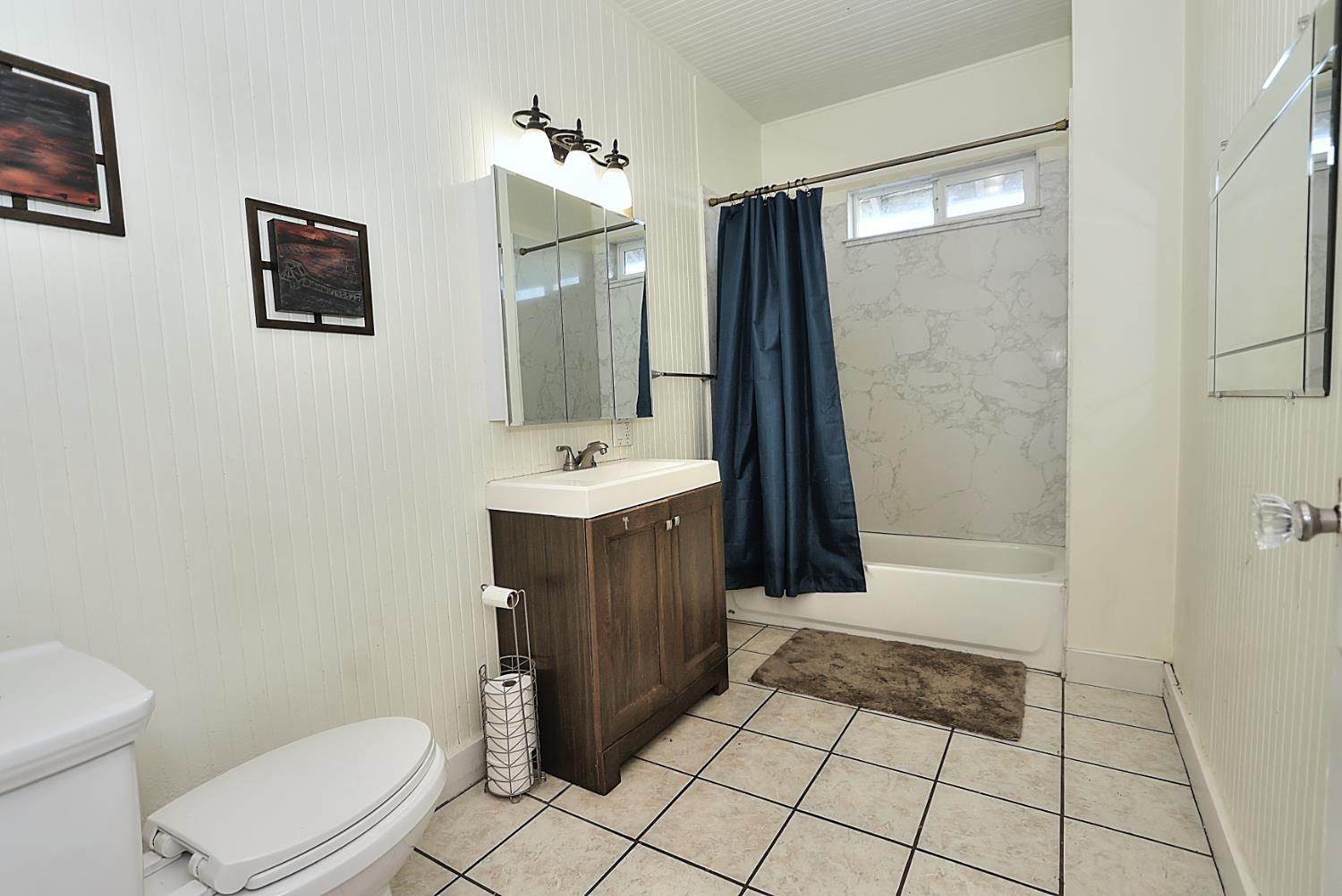 Walnut Grove, California, 95690, United States, 5 Bedrooms Bedrooms, ,3 BathroomsBathrooms,Residential,For Sale,1957042