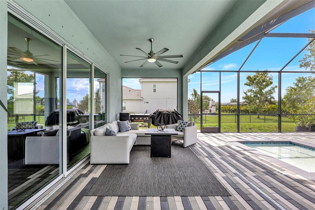 Bradenton, Florida, 34212, United States, 5 Bedrooms Bedrooms, ,5 BathroomsBathrooms,Residential,For Sale,1917227