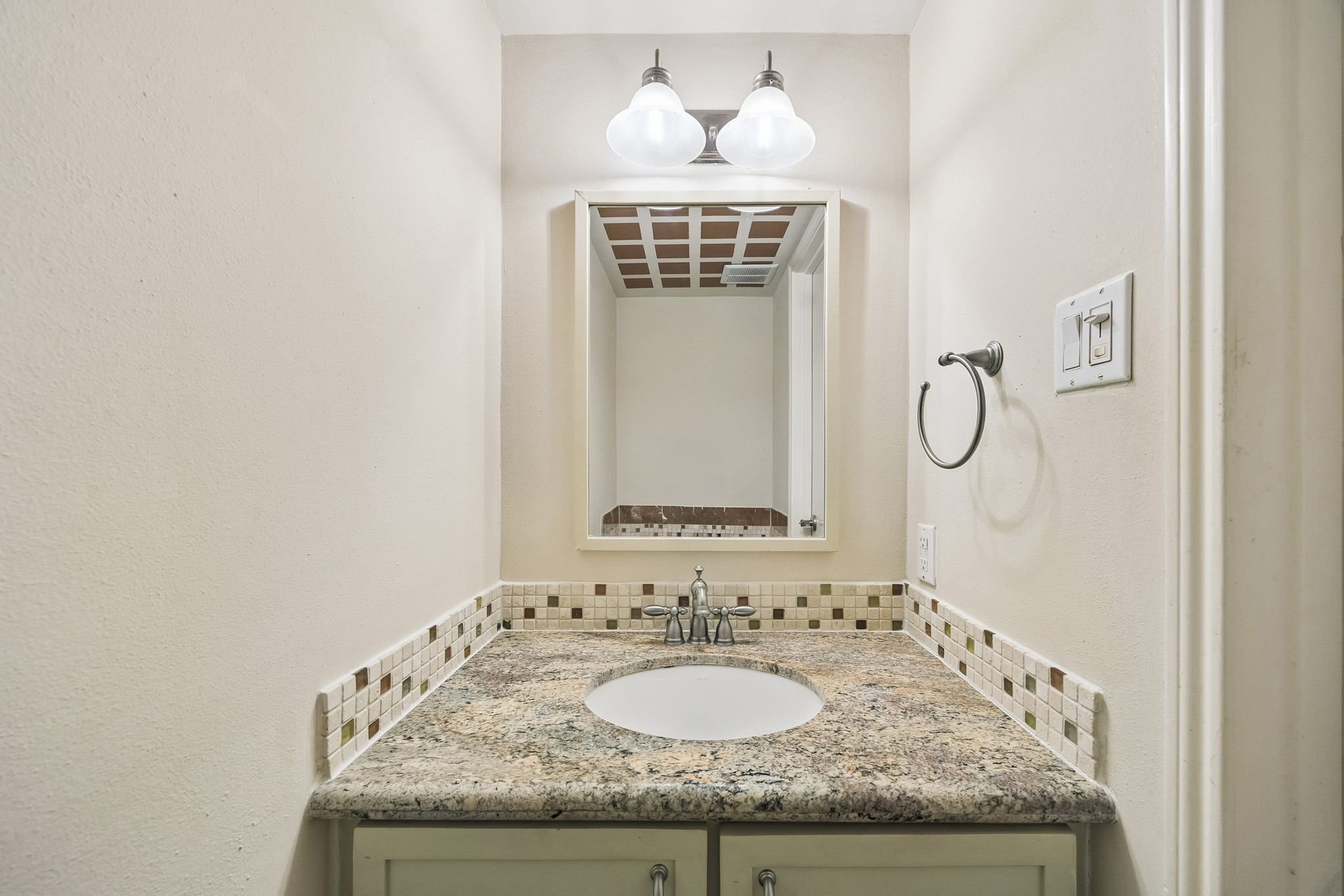  5851 Doliver Drive #22 - 物件實景