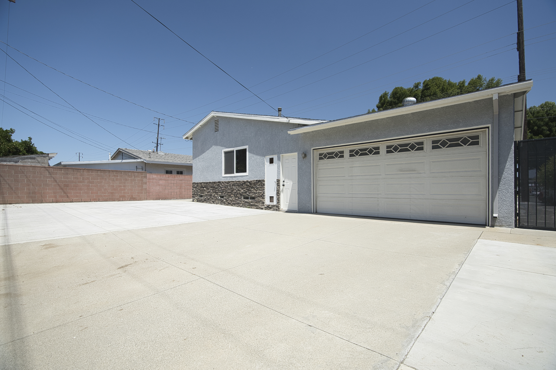 Fullerton, California, 92833, United States, 3 Bedrooms Bedrooms, ,2 BathroomsBathrooms,Residential,For Sale,1904459
