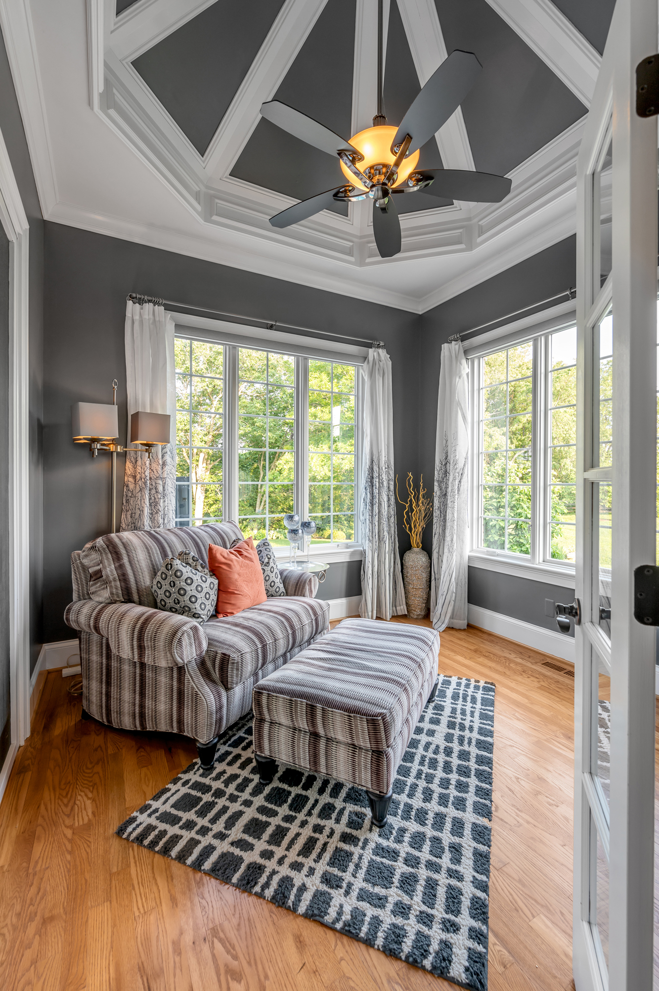  315 Whispering Brook Drive - 物件實景