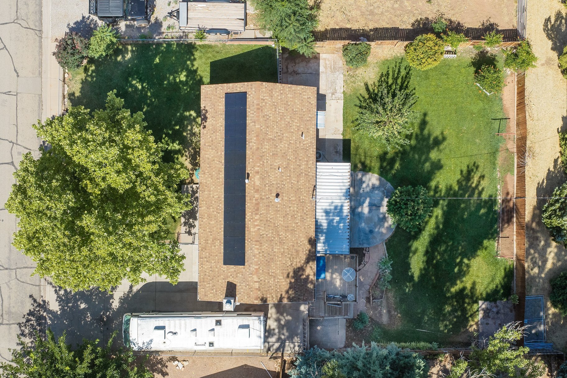  In-Town Home with Deck, Patio and Walkout Basement - 物件實景