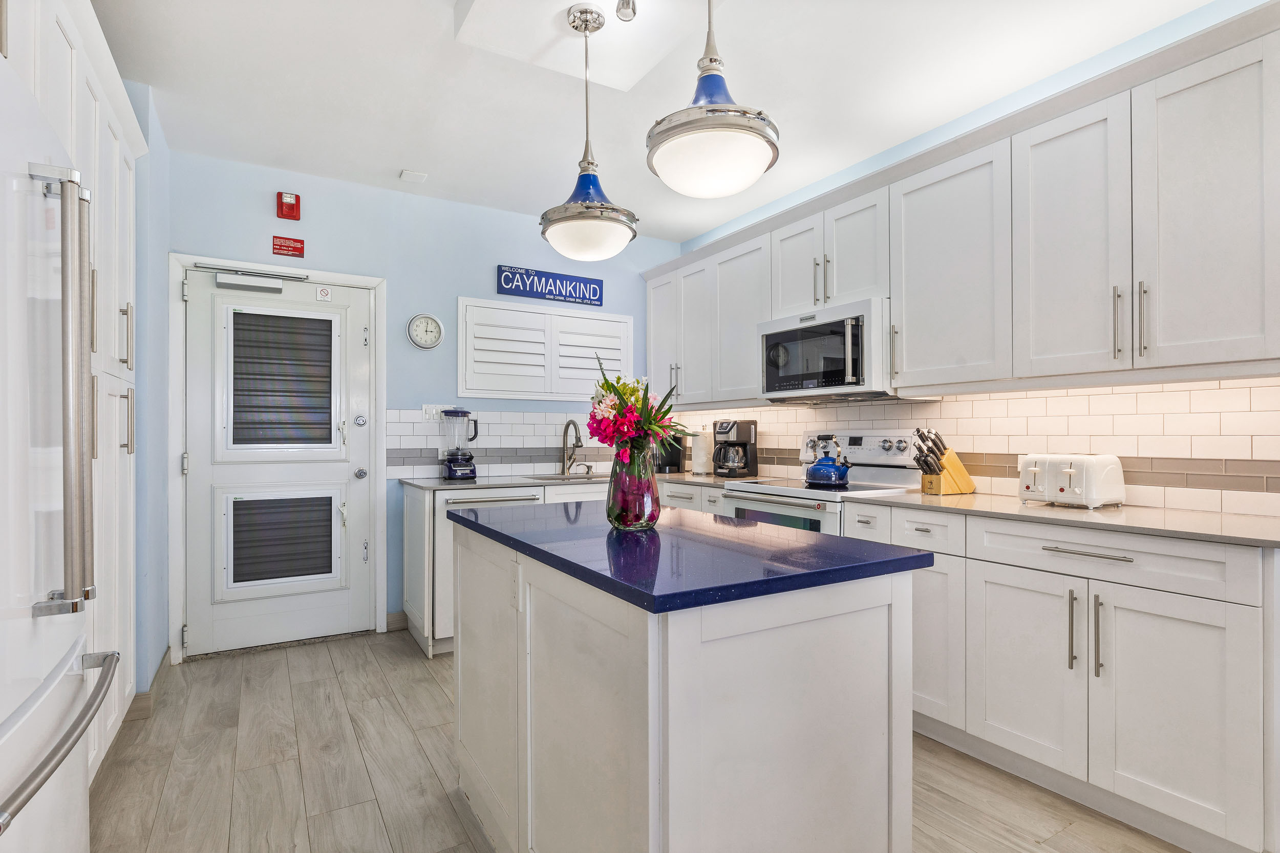 Christopher Columbus #3, Seven Mile Beach, KY, 3 Bedrooms Bedrooms, ,2 BathroomsBathrooms,Residential,For Sale,Christopher Columbus #3,1623871