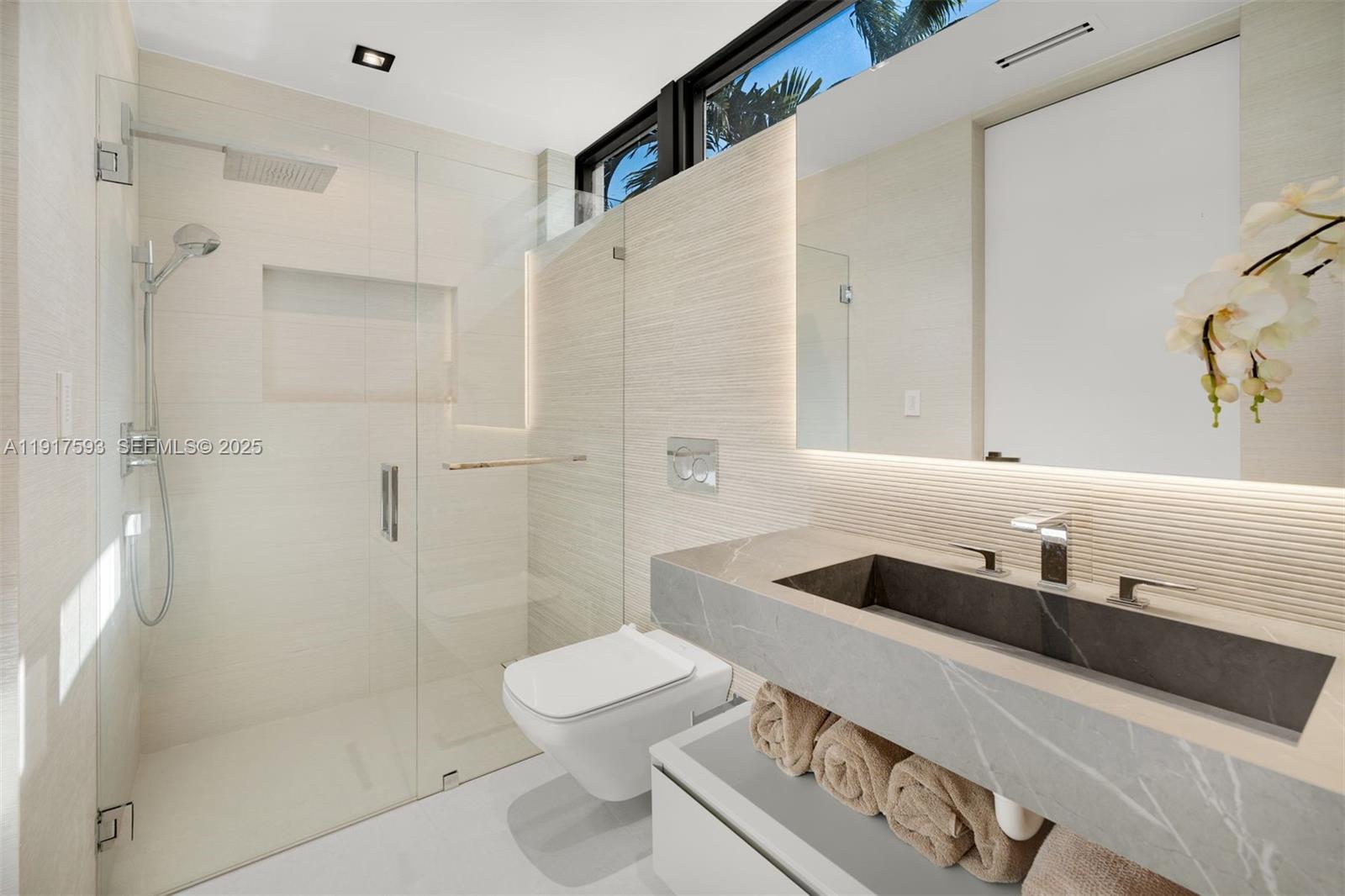 Golden Beach, Florida, 33160, United States, 6 Bedrooms Bedrooms, ,7 BathroomsBathrooms,Residential,For Sale,2000920