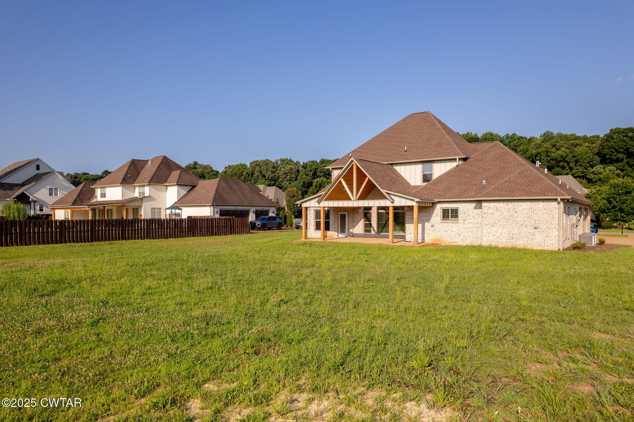 Jackson, Tennessee, 38305, United States, 5 Bedrooms Bedrooms, ,4 BathroomsBathrooms,Residential,For Sale,1868801