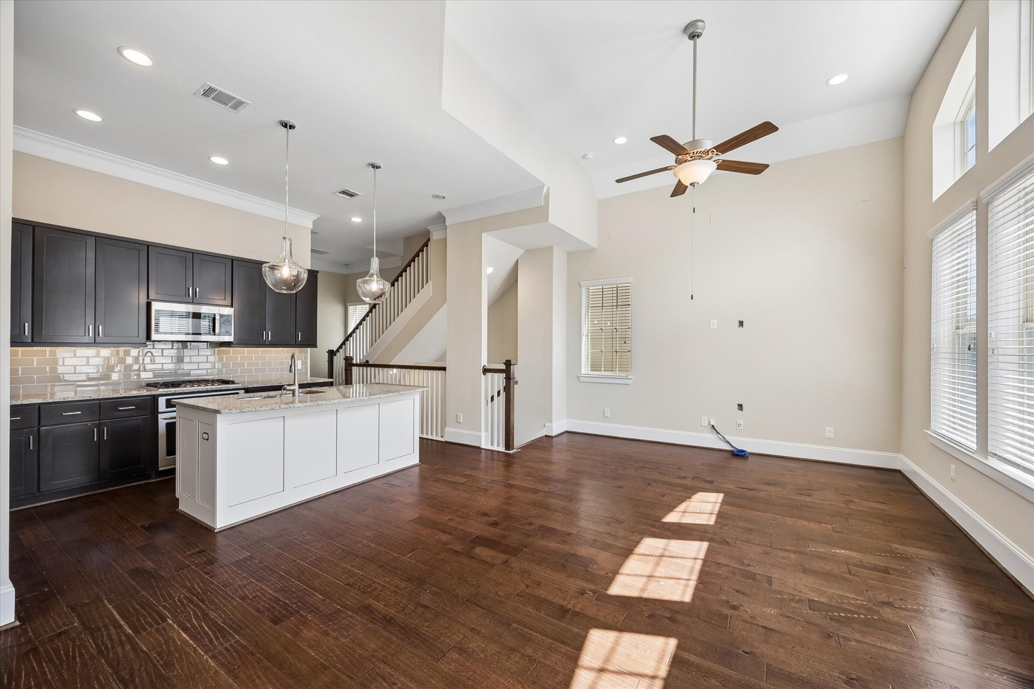  8306 Ginger Oak Street - 物件實景