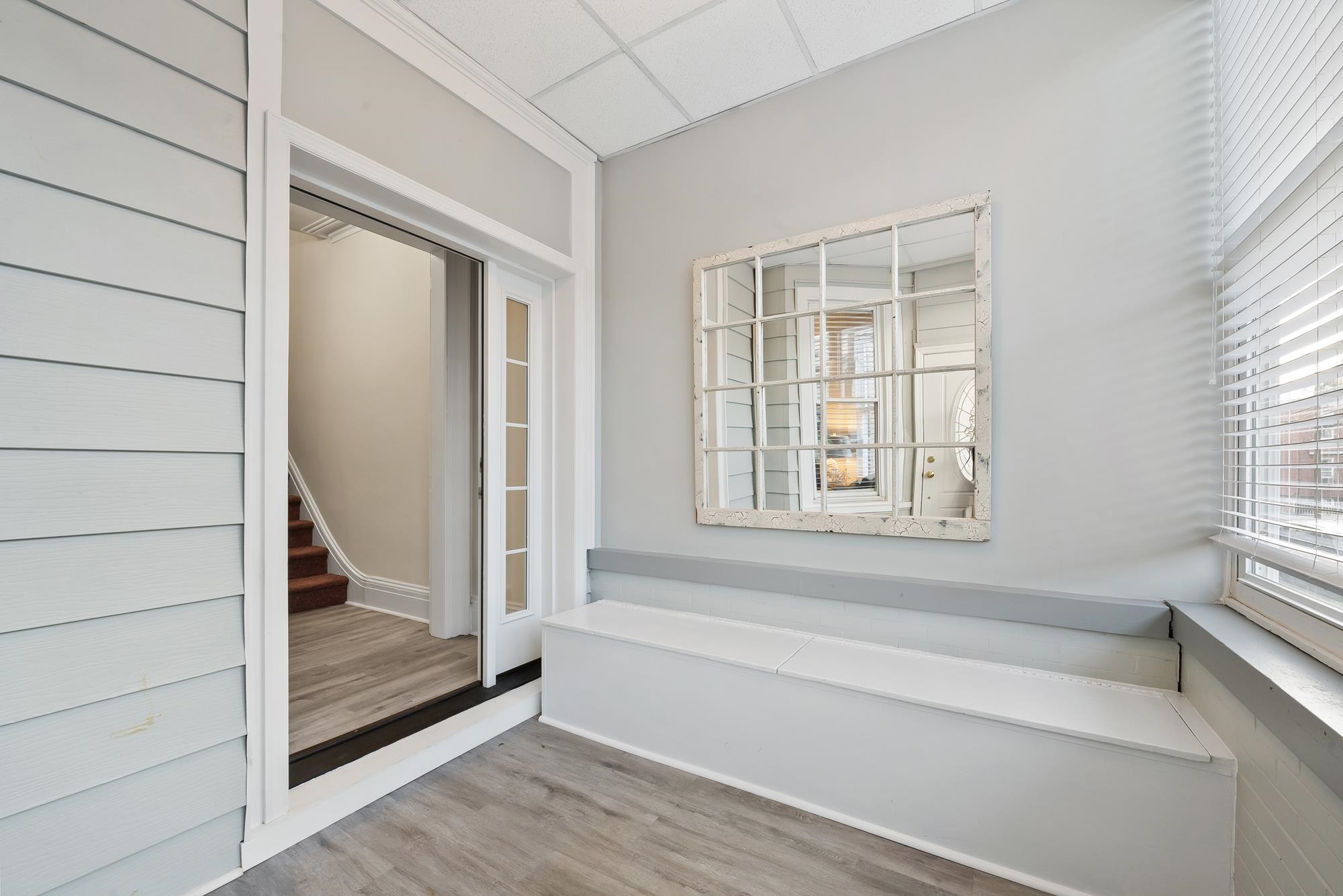 Union City, New Jersey, 07087, United States, 3 Bedrooms Bedrooms, ,2 BathroomsBathrooms,Residential,For Sale,2002067