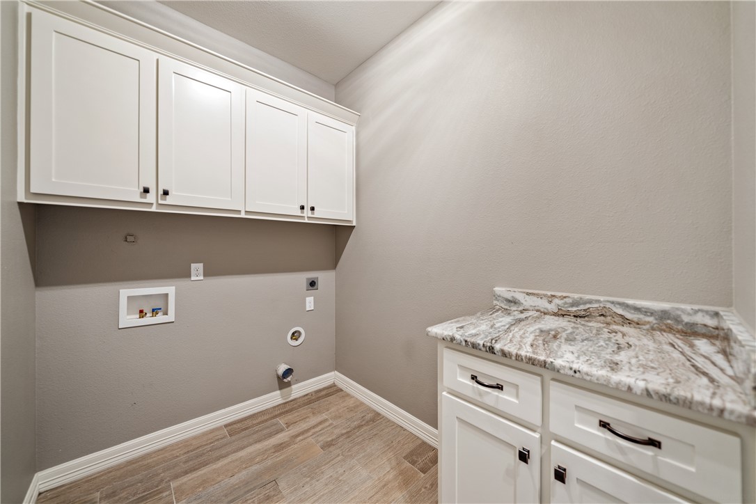Corpus Christi, Texas, 78418, United States, 4 Bedrooms Bedrooms, ,3 BathroomsBathrooms,Residential,For Sale,1941996