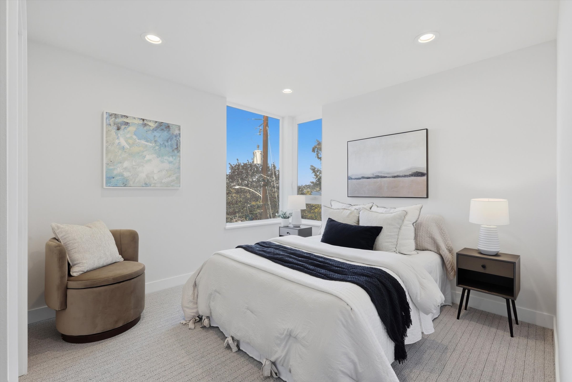  4233 S Bradford St, Seattle, WA 98118 - 物件實景