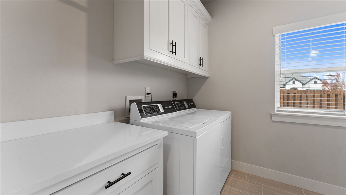 Bentonville, Arkansas, 72713, United States, 4 Bedrooms Bedrooms, ,3 BathroomsBathrooms,Residential,For Sale,1989403