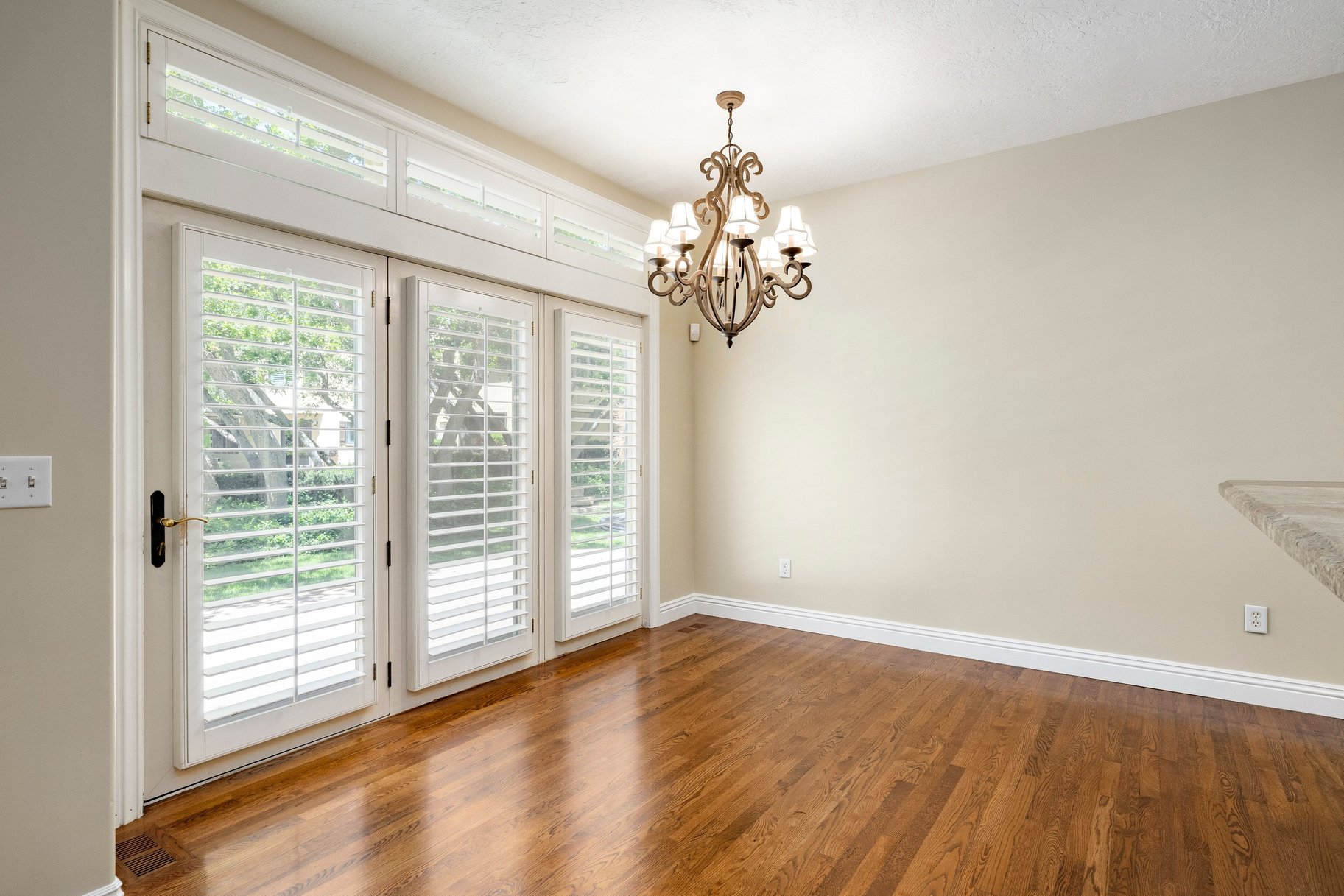  Private Gated Cottonwood Heights Retreat With Seasonal Stream & Mountain views - 物件實景