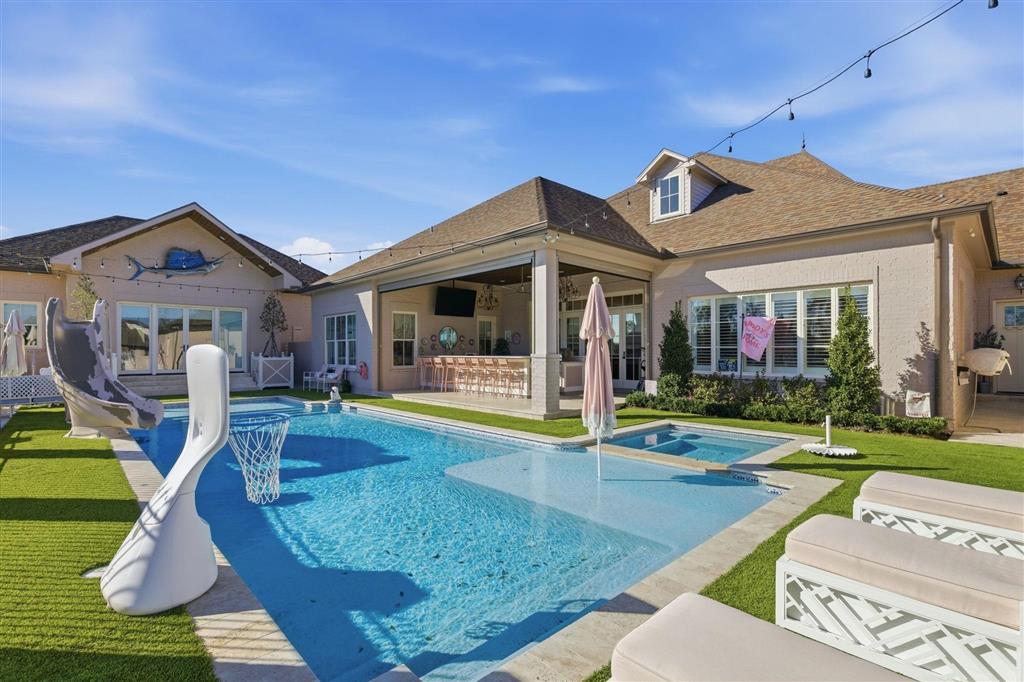 Lake Charles, Louisiana, 70605, United States, 5 Bedrooms Bedrooms, ,5 BathroomsBathrooms,Residential,For Sale,2024093