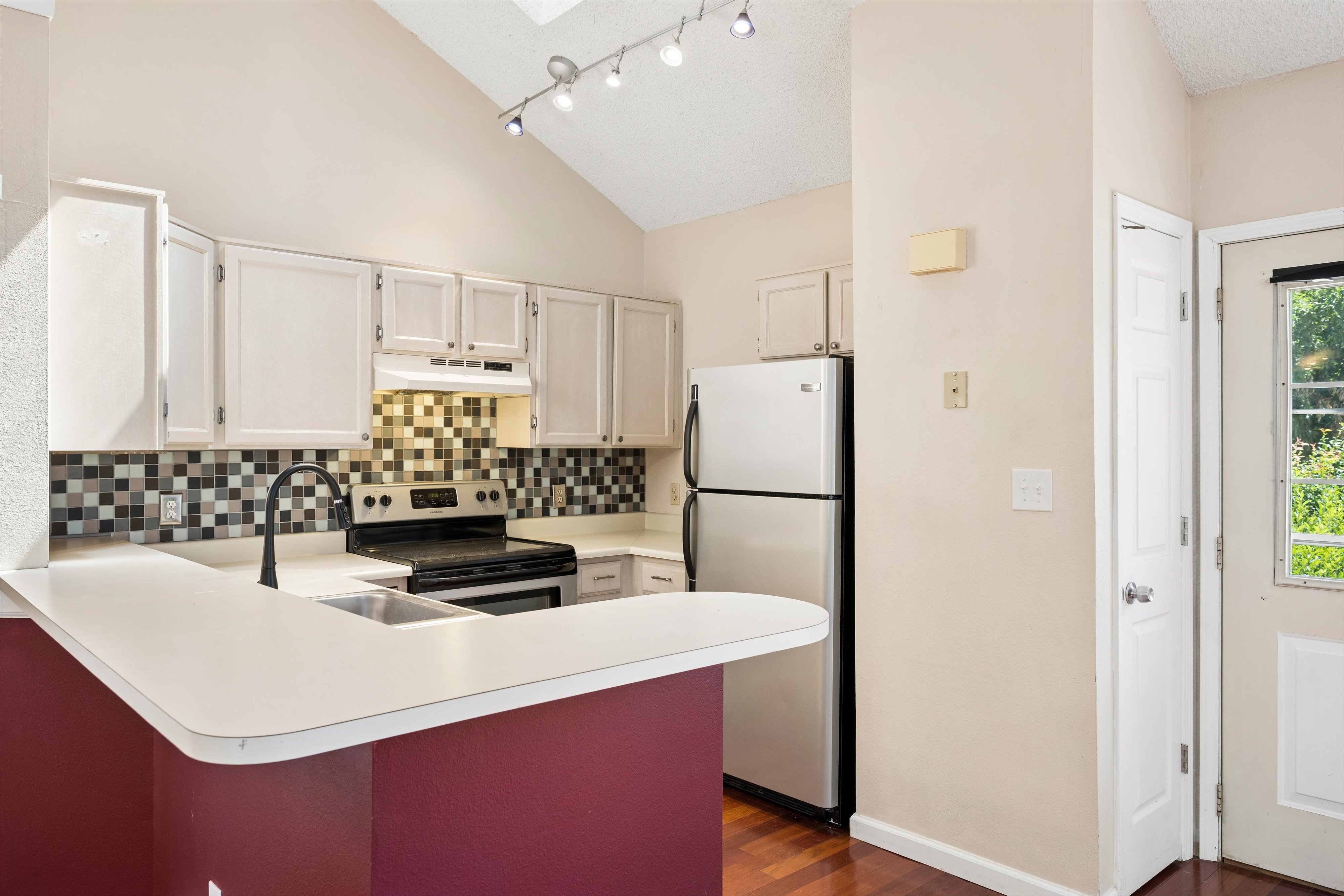 Cedar Bridge Townhome - 物件實景