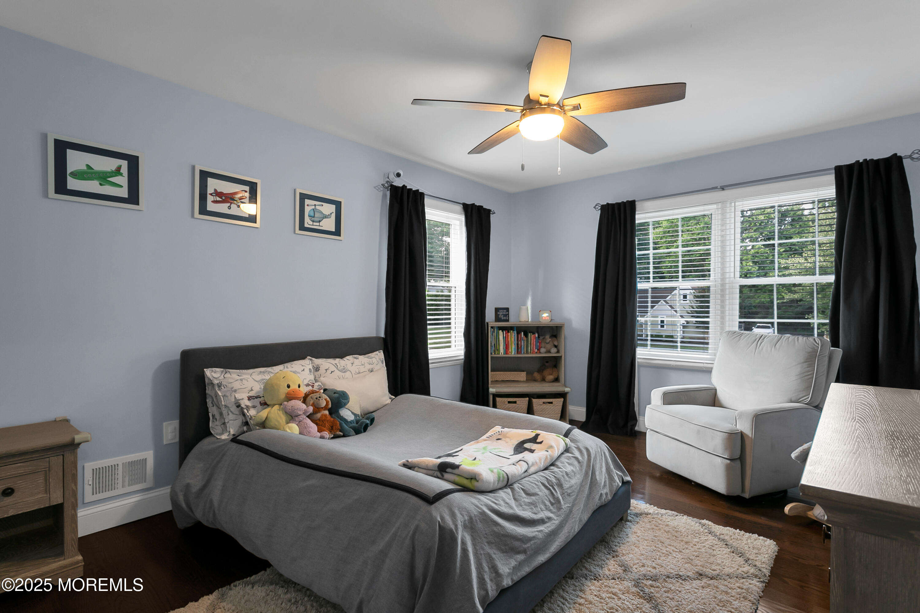 Middletown, New Jersey, 07748, United States, 4 Bedrooms Bedrooms, ,3 BathroomsBathrooms,Residential,For Sale,1908031