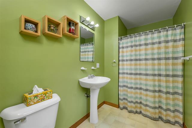 Epsom, New Hampshire, 03234, United States, 2 Bedrooms Bedrooms, ,1 BathroomBathrooms,Residential,For Sale,1861346