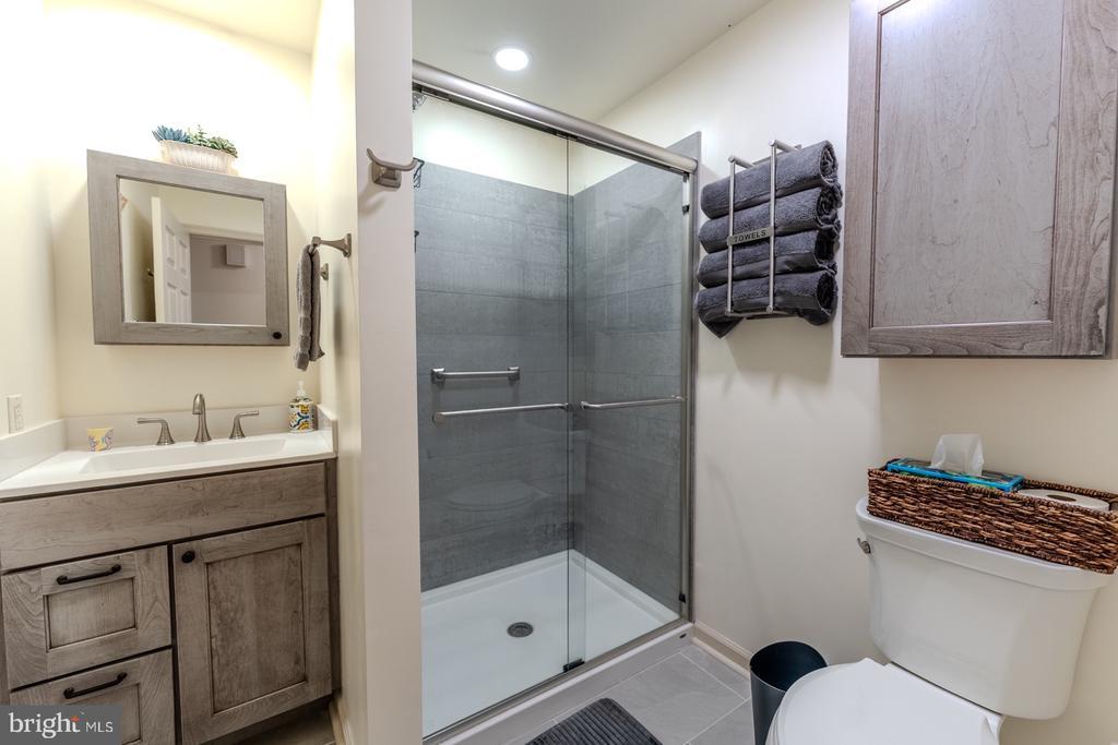 Paw Paw, West Virginia, 25434, United States, 3 Bedrooms Bedrooms, ,3 BathroomsBathrooms,Residential,For Sale,1989238