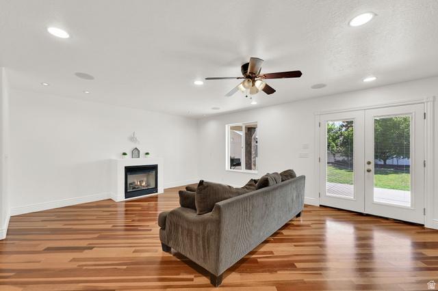 Syracuse, Utah, 84075, United States, 4 Bedrooms Bedrooms, ,3 BathroomsBathrooms,Residential,For Sale,2048883