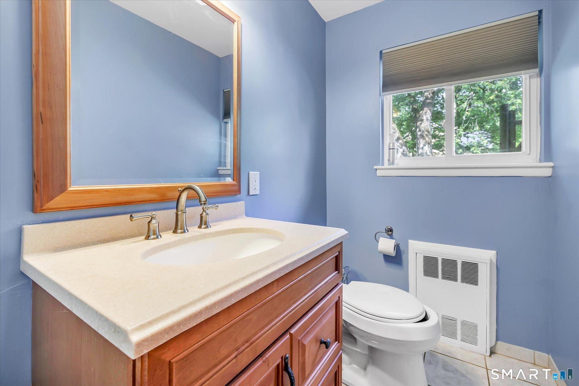 Trumbull, Connecticut, 06611, United States, 3 Bedrooms Bedrooms, ,2 BathroomsBathrooms,Residential,For Sale,2048685