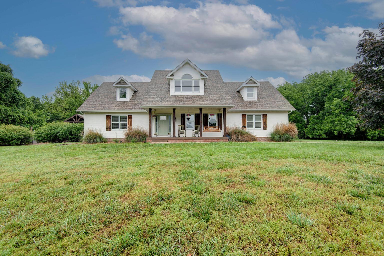 Springfield, Missouri, 65803, United States, 5 Bedrooms Bedrooms, ,3 BathroomsBathrooms,Residential,For Sale,2049332