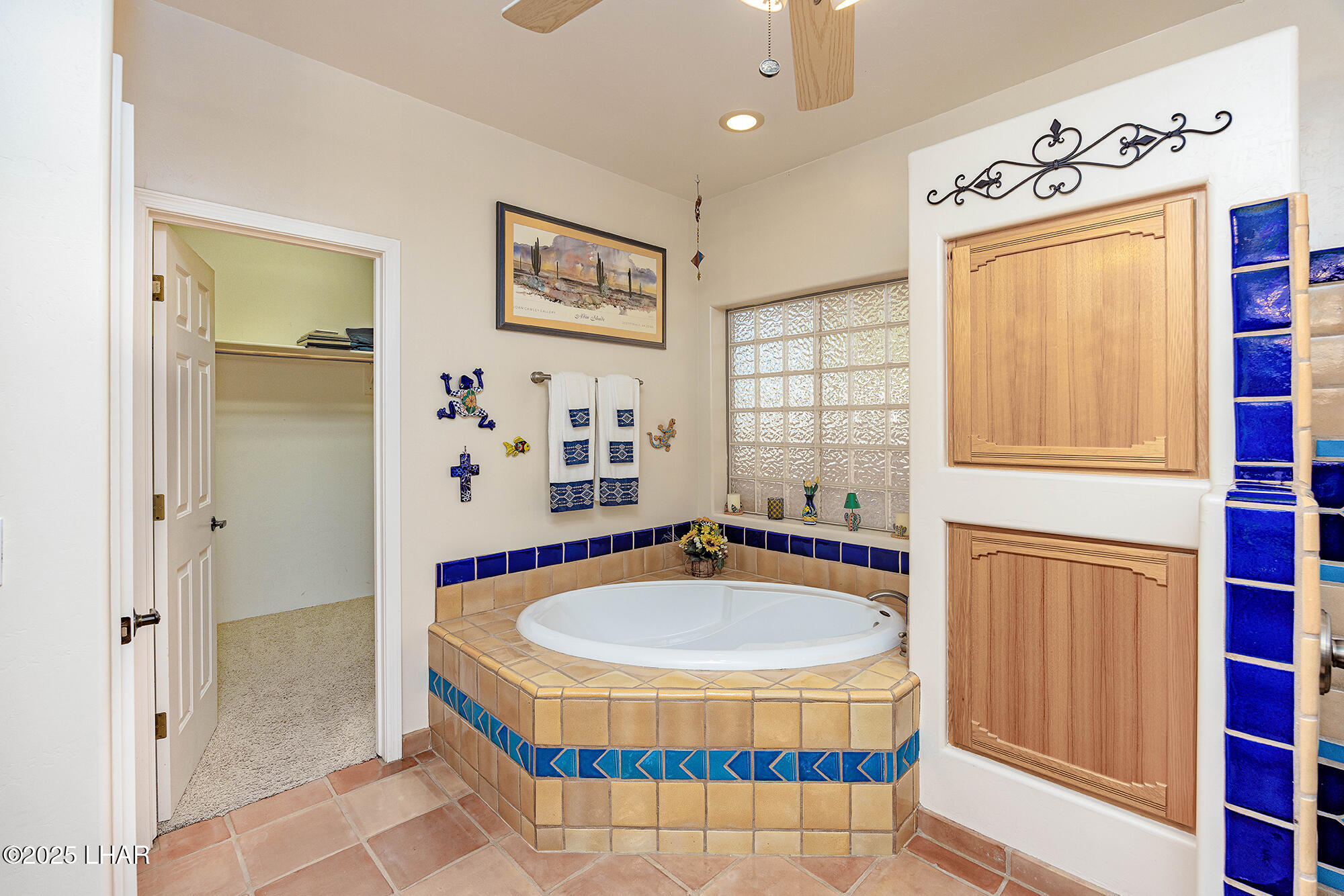 Lake Havasu City, Arizona, 86406, United States, 5 Bedrooms Bedrooms, ,3 BathroomsBathrooms,Residential,For Sale,1996890