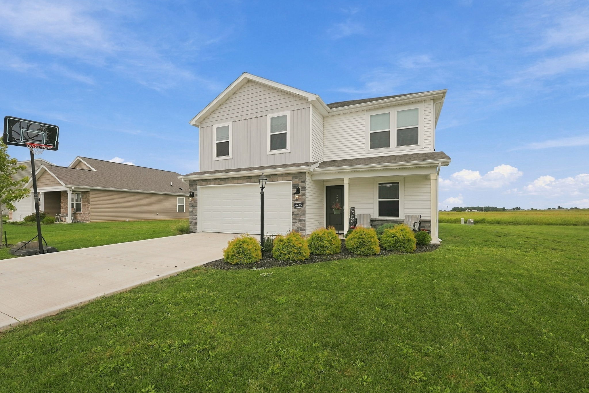  Well-Maintained 4 Bedroom Newer Built Home - 物件實景