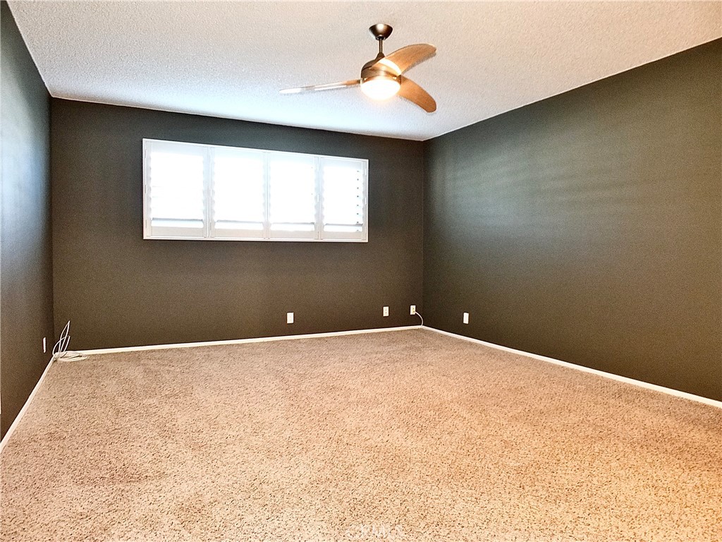 Signal Hill, California, 90755, United States, 2 Bedrooms Bedrooms, ,1 BathroomBathrooms,Residential,For Sale,1970804