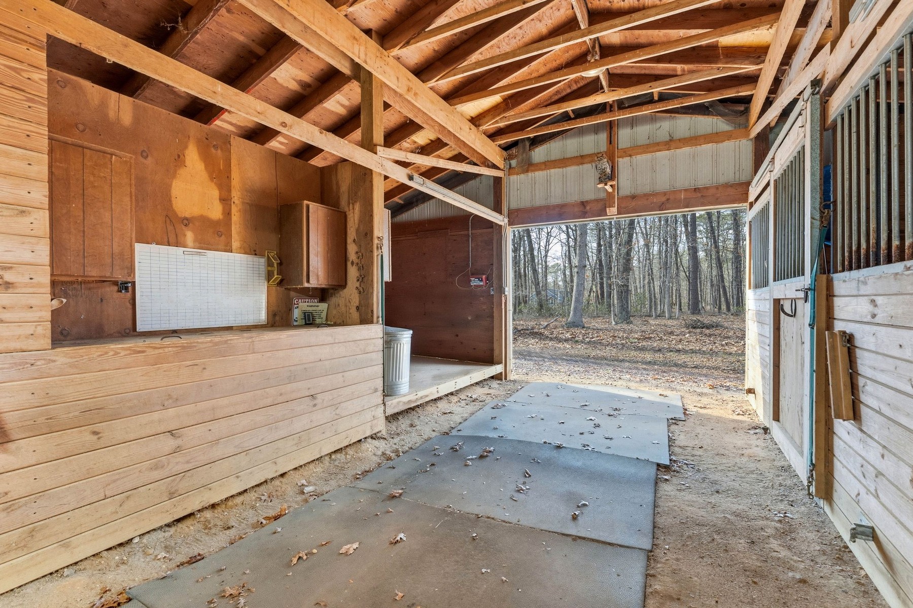  6311 Pine St - 物件實景