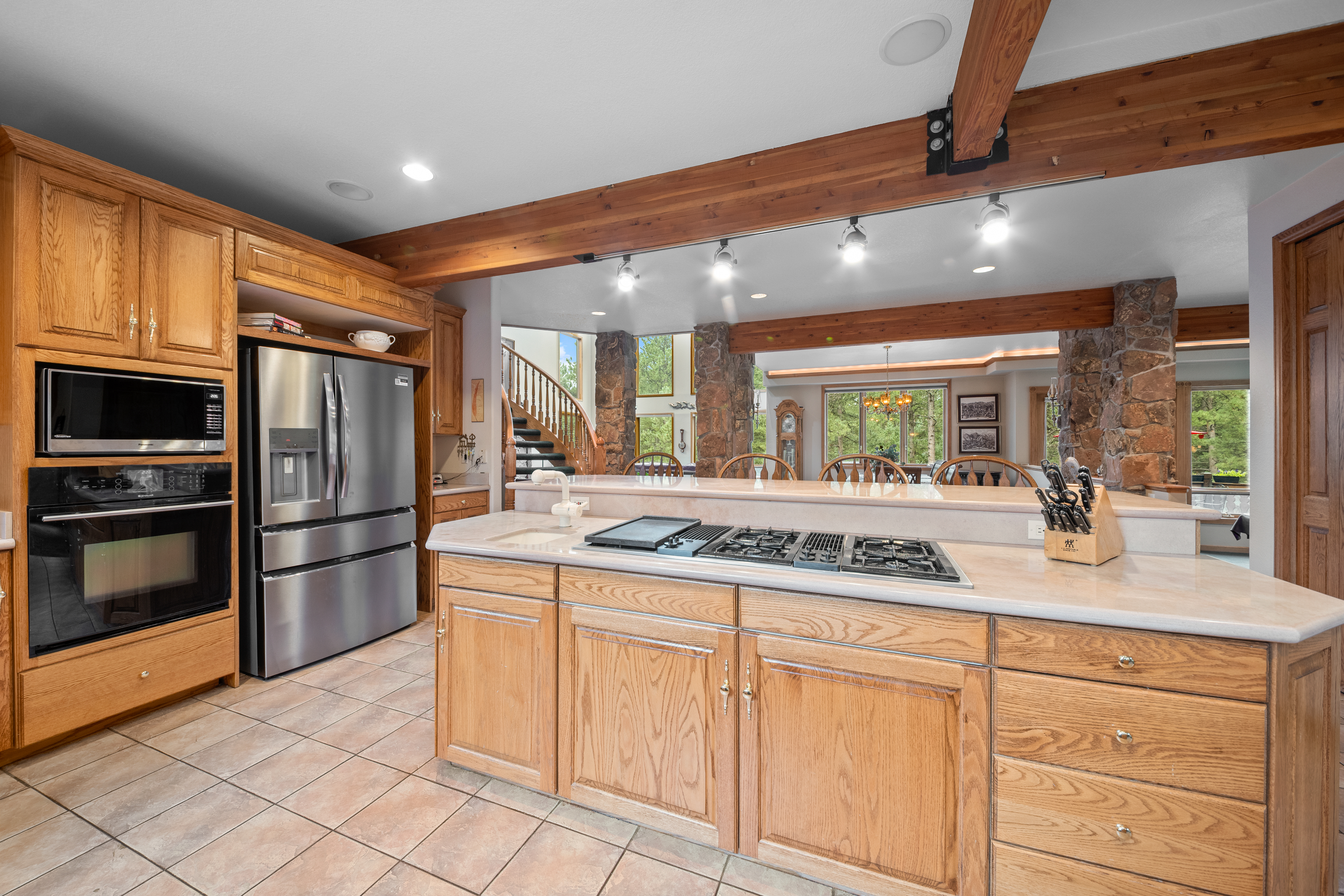  Perfect Blend of Space and Colorado Living That Backs to Pike National Forest - 物件實景