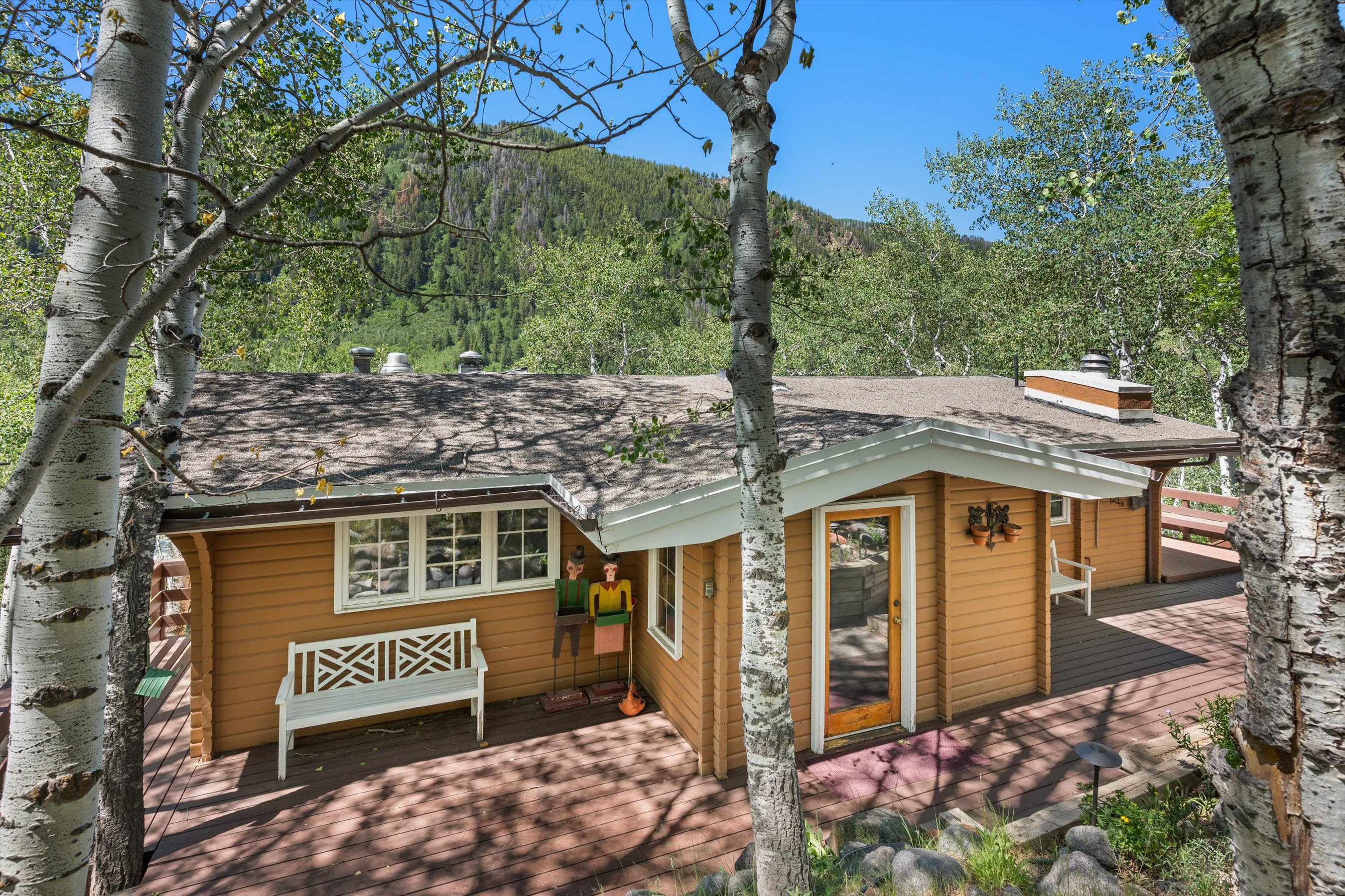  CHARMING EAST ASPEN HOME WITH VIEWS OF ASPEN MOUNTAIN - 物件實景