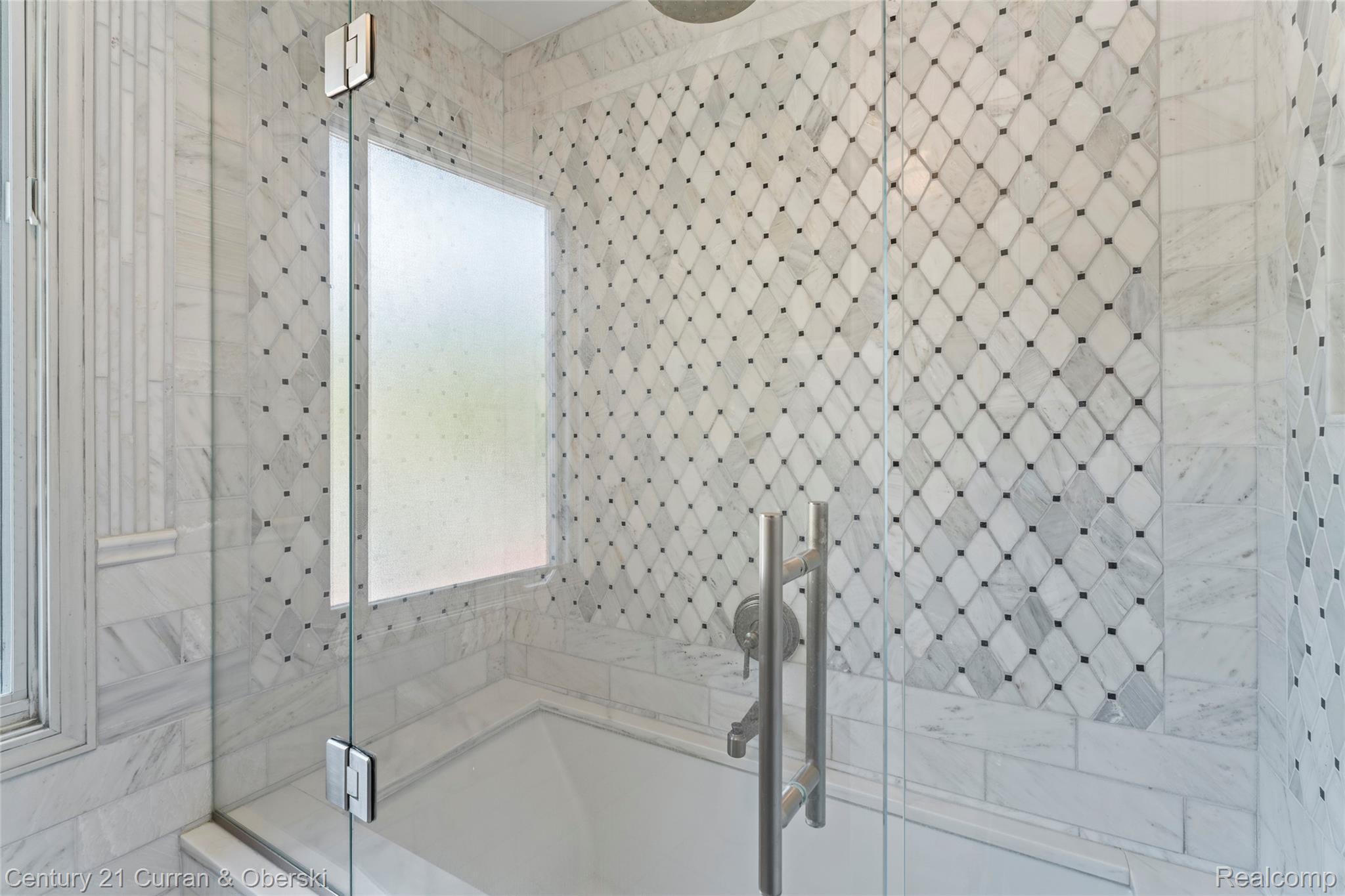 Commerce Charter Township, Michigan, 48382, United States, 4 Bedrooms Bedrooms, ,5 BathroomsBathrooms,Residential,For Sale,1974674