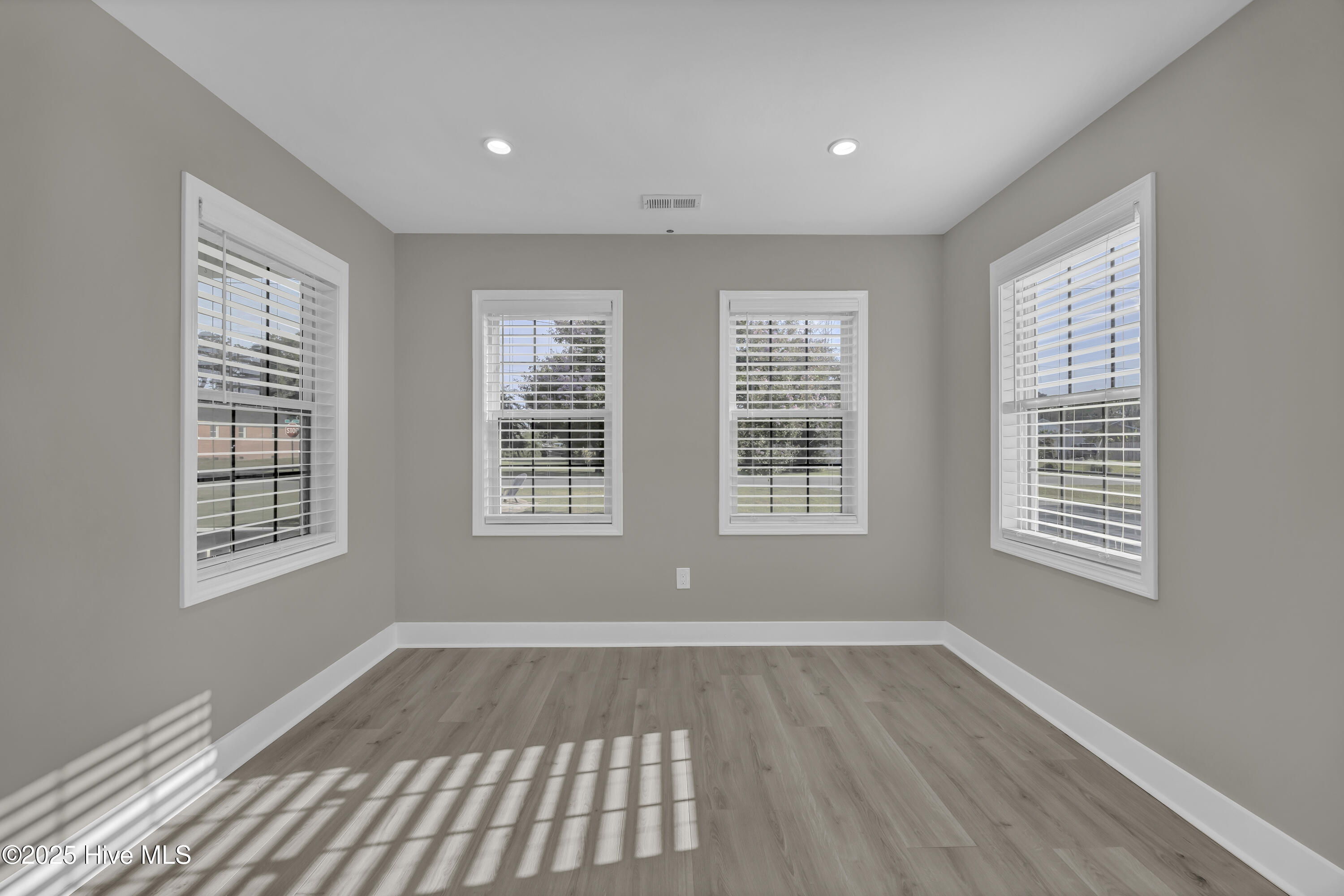 Carolina Beach, North Carolina, 28428, United States, 4 Bedrooms Bedrooms, ,4 BathroomsBathrooms,Residential,For Sale,1906698