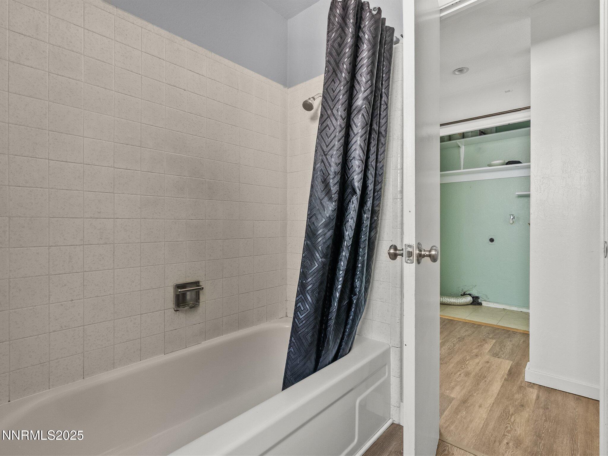 South Lake Tahoe, California, 96150, United States, 3 Bedrooms Bedrooms, ,2 BathroomsBathrooms,Residential,For Sale,1735880