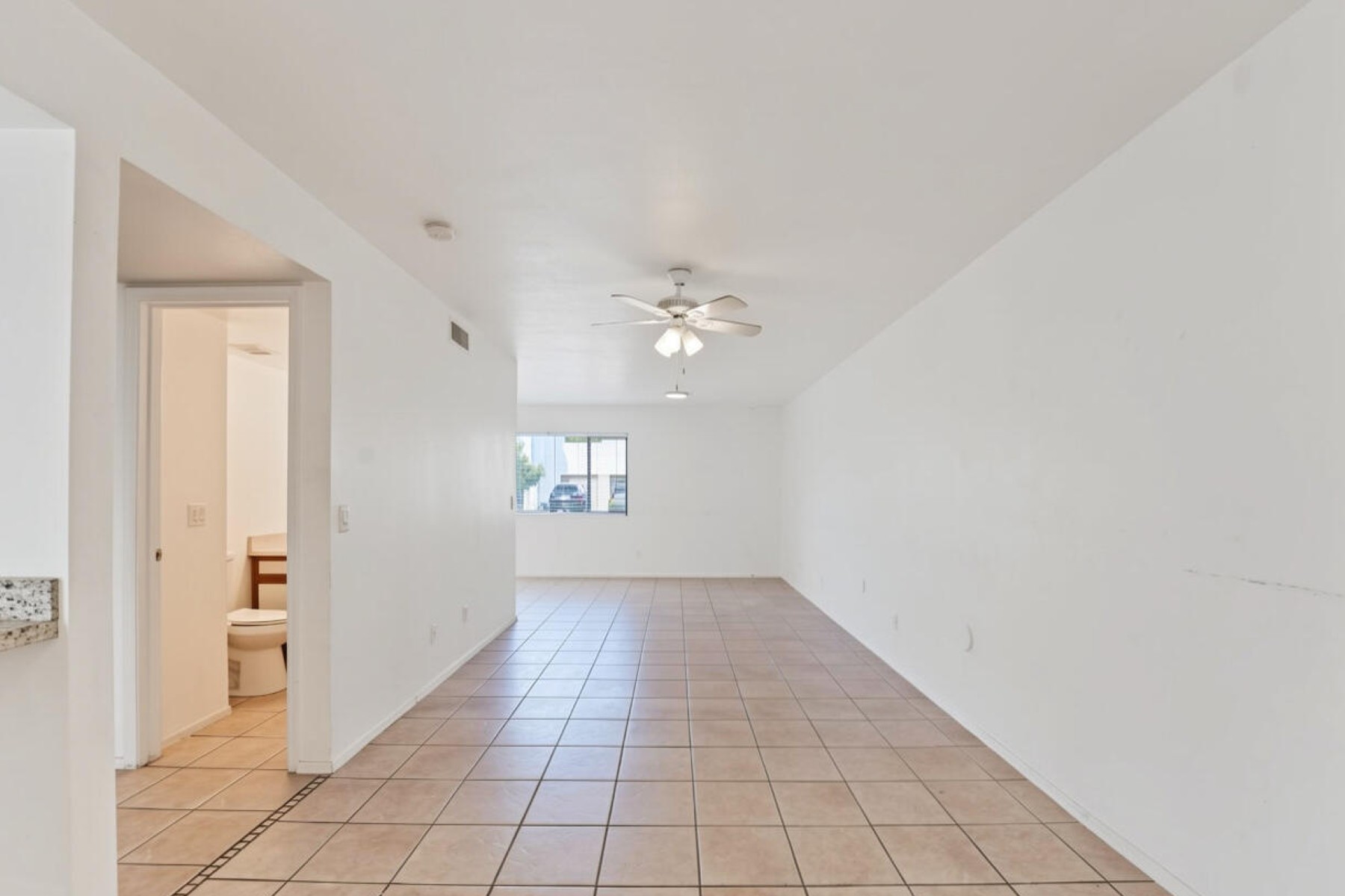  2573 W Monte Cristo Avenue  Phoenix, AZ - 物件實景