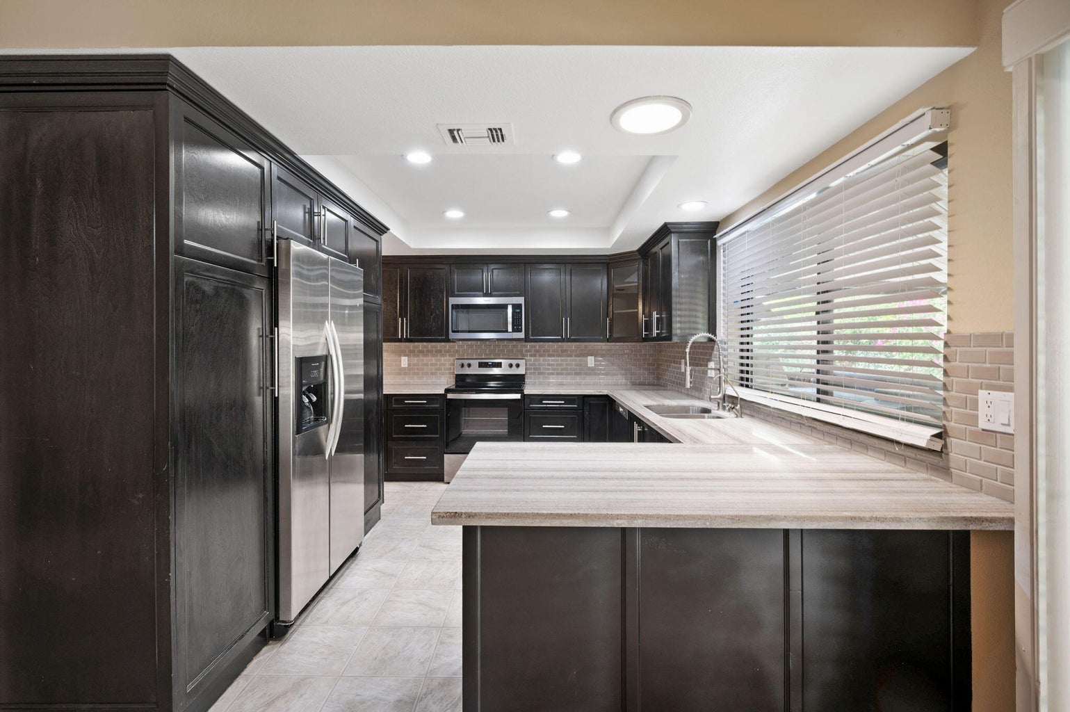 Cathedral City, California, 92234, United States, 3 Bedrooms Bedrooms, ,2 BathroomsBathrooms,Residential,For Sale,1921593