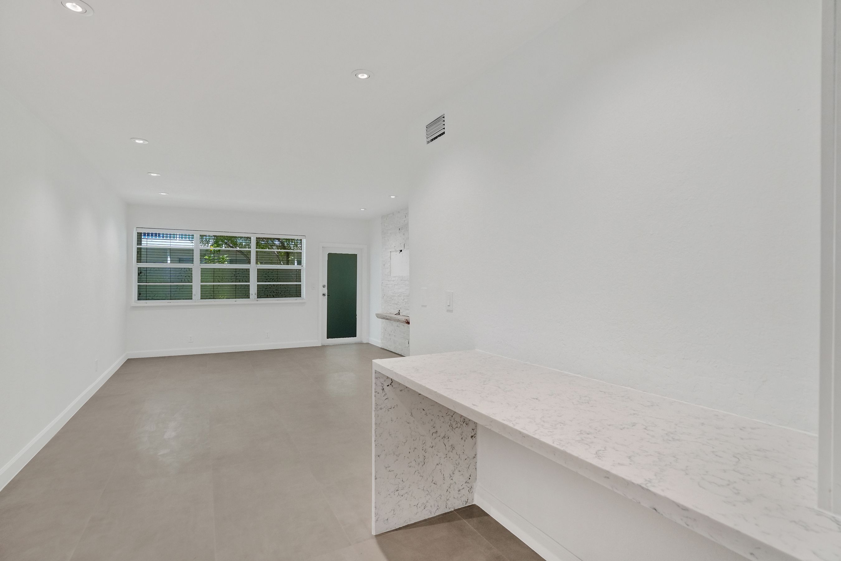  350 S Shore Dr, Miami Beach, FL, 33141 - 物件實景