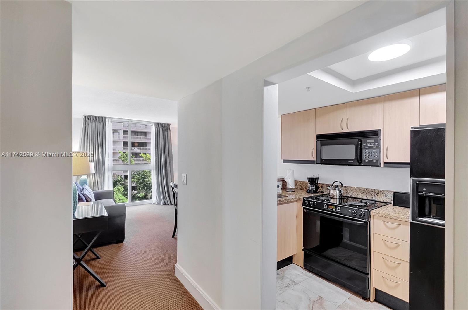 Miami, Florida, 33133, United States, 1 Bedroom Bedrooms, ,1 BathroomBathrooms,Residential,For Sale,1705108