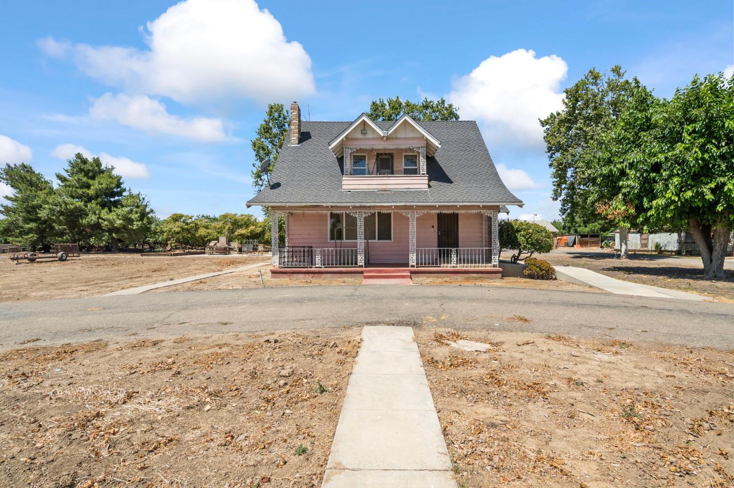 Vernalis, California, 95385, United States, 5 Bedrooms Bedrooms, ,3 BathroomsBathrooms,Residential,For Sale,1979261