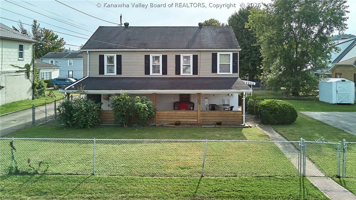 17th St, Dunbar, WV 25064