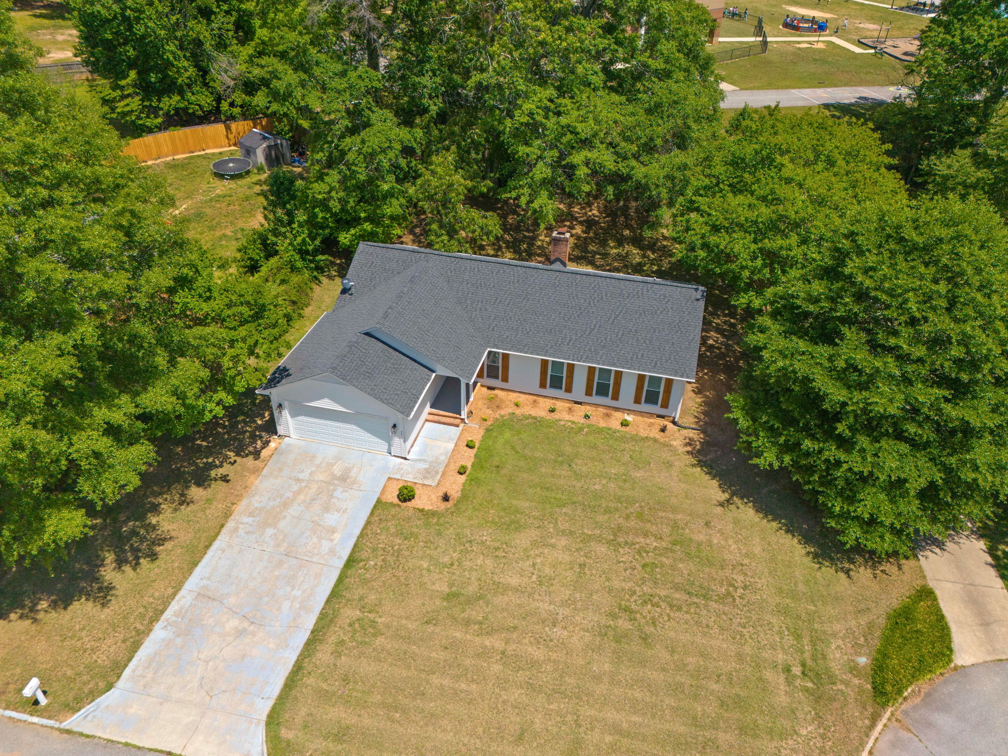  401 Belcross Drive, Simpsonville, SC 29681 - 物件實景