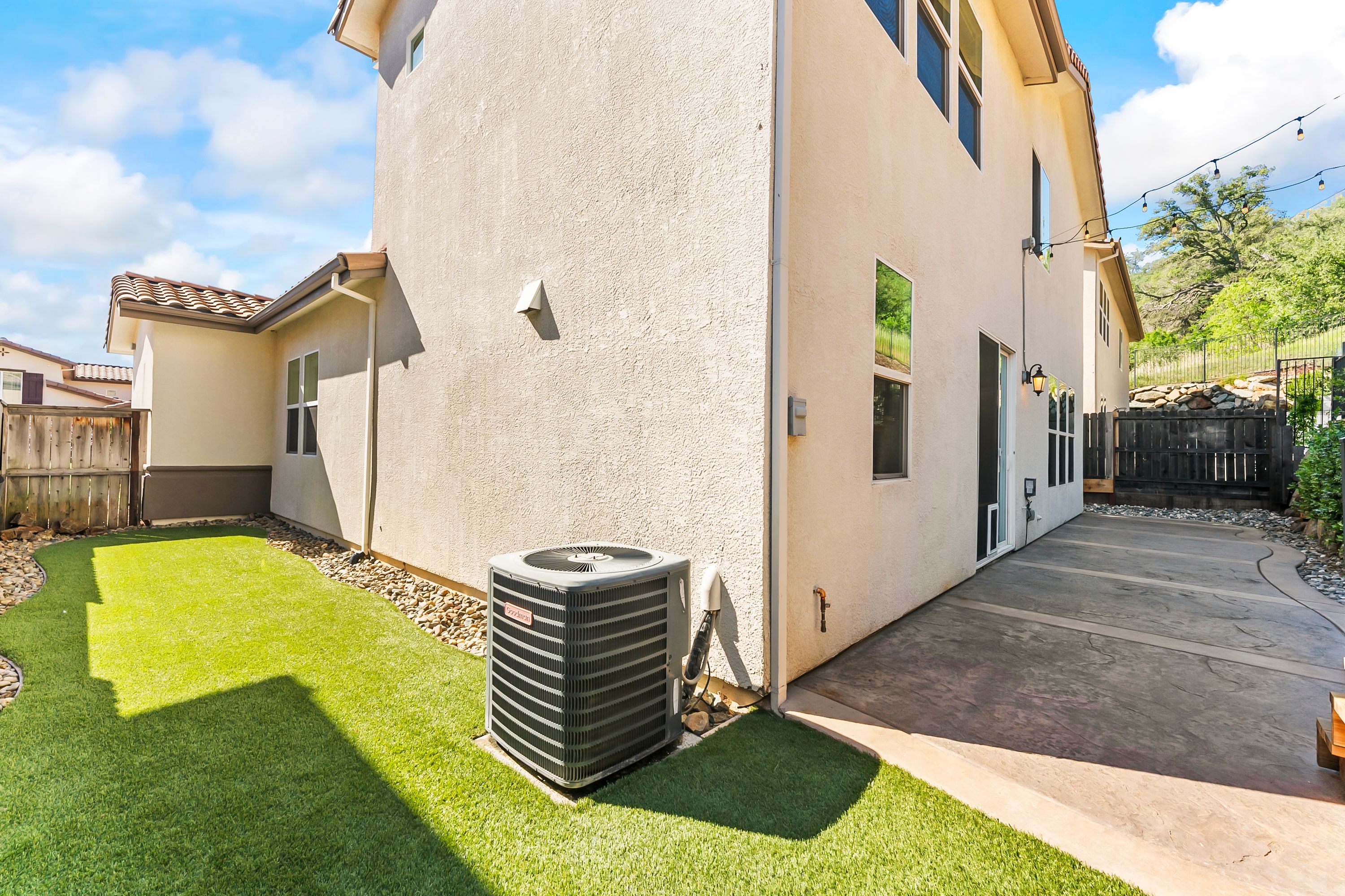  Thoughtful Design Meets Unbeatable El Dorado Hills Location - 物件實景