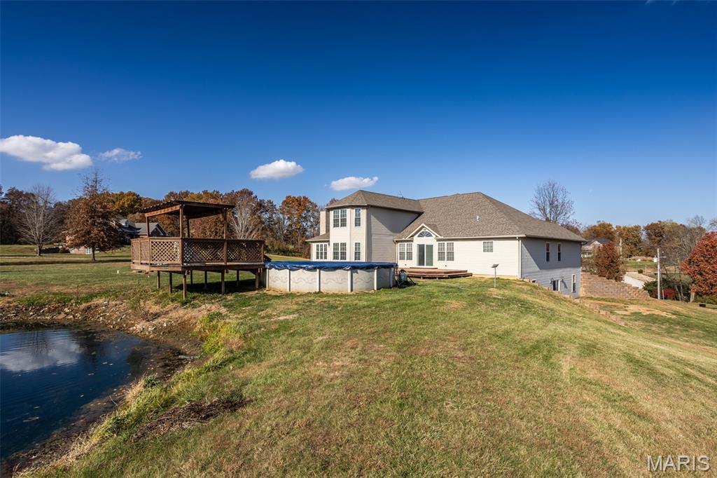 Brighton, Illinois, 62012, United States, 6 Bedrooms Bedrooms, ,4 BathroomsBathrooms,Residential,For Sale,1995743