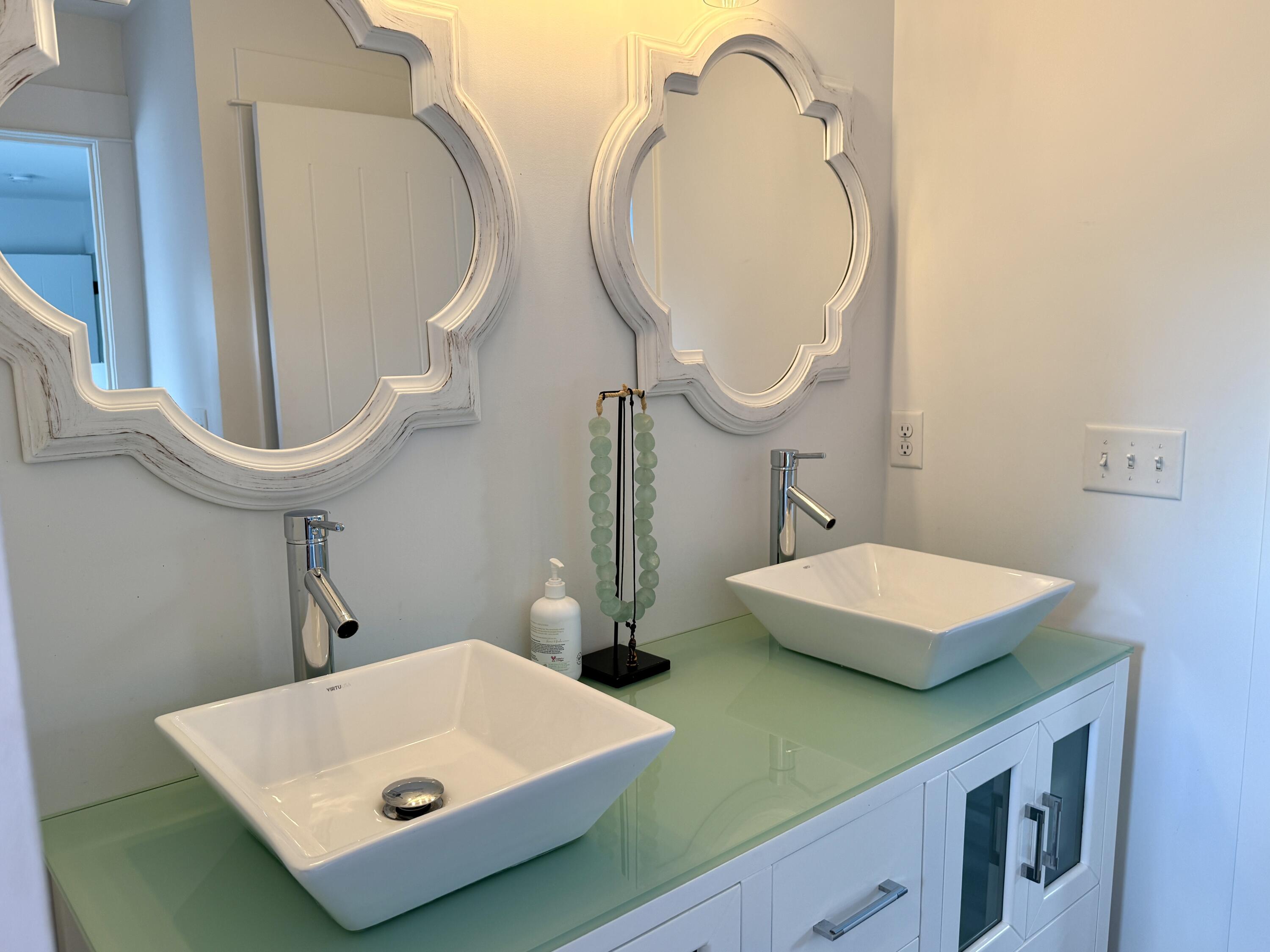 Douglas, Michigan, 49406, United States, 3 Bedrooms Bedrooms, ,3 BathroomsBathrooms,Residential,For Sale,1979342