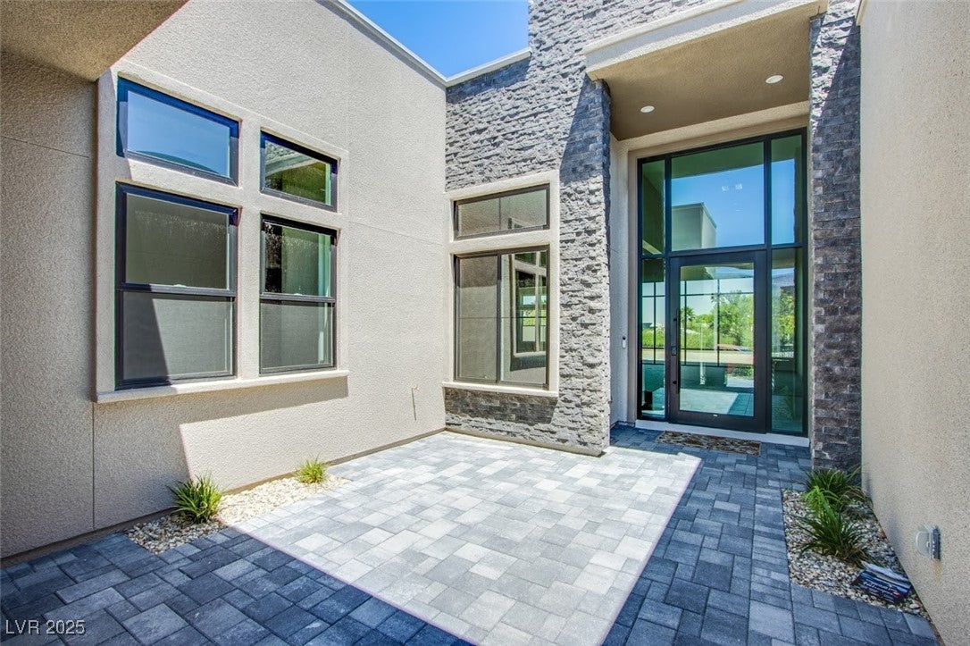 Las Vegas, Nevada, 89135, United States, 4 Bedrooms Bedrooms, ,4 BathroomsBathrooms,Residential,For Sale,1943877