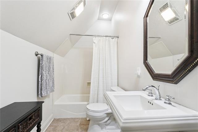 Madisonville, Louisiana, 70447, United States, 5 Bedrooms Bedrooms, ,4 BathroomsBathrooms,Residential,For Sale,1984460