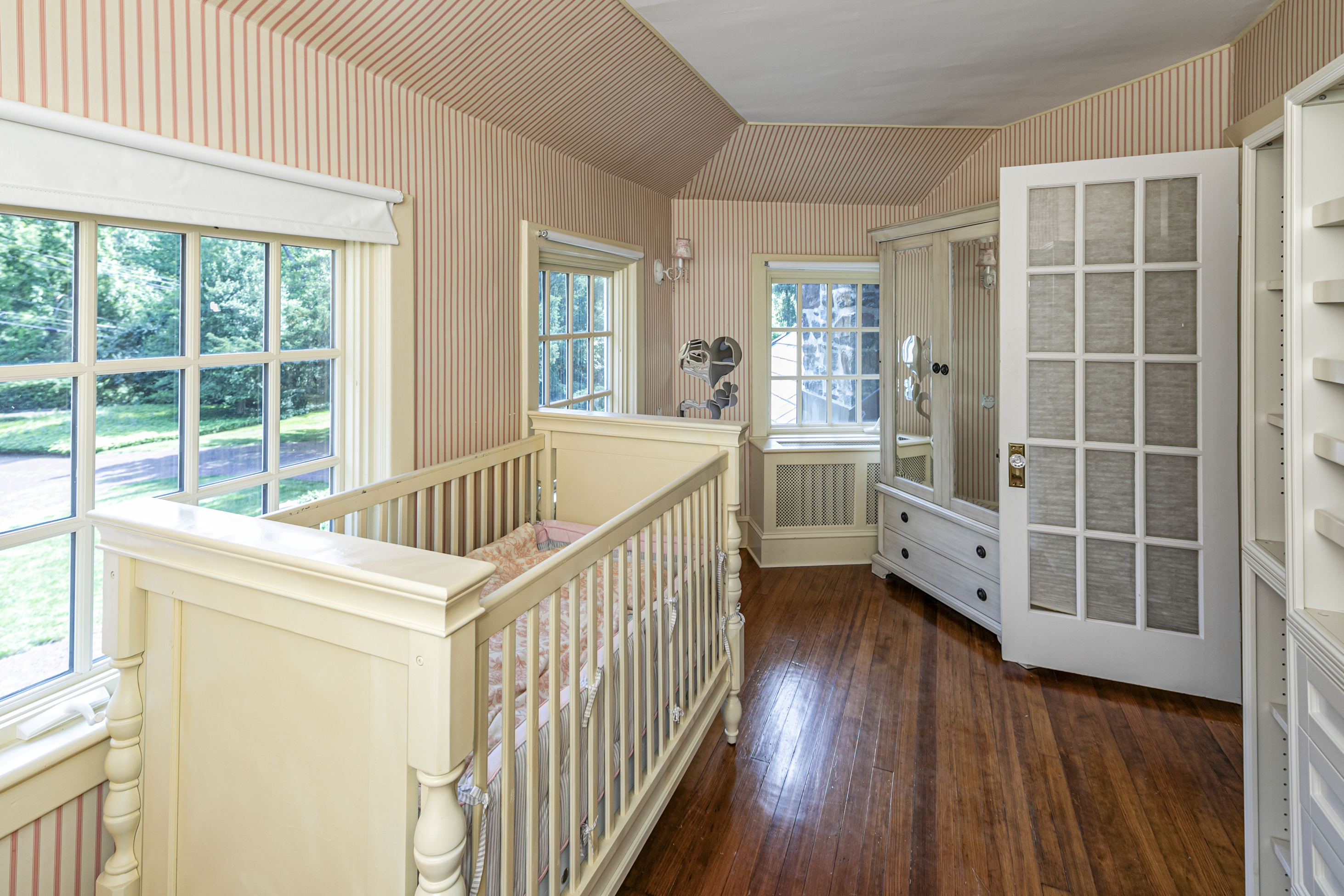  Sprawling Estate with a Rich History and Gorgeous Grounds - 物件實景