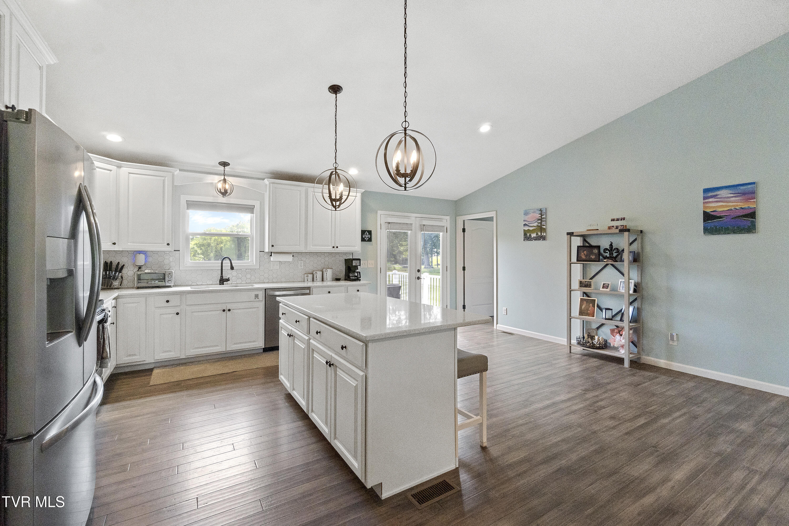 Greeneville, Tennessee, 37745, United States, 3 Bedrooms Bedrooms, ,3 BathroomsBathrooms,Residential,For Sale,1944851