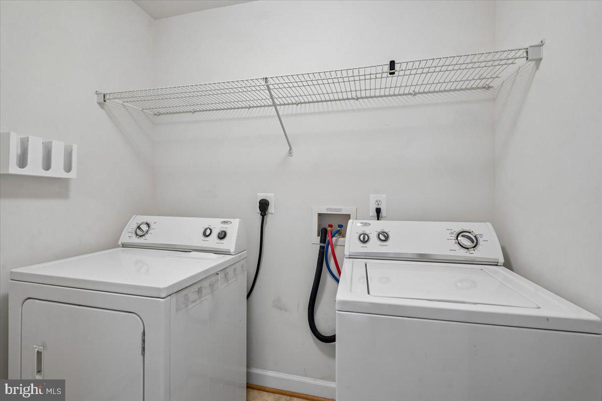 Herndon, Virginia, 20171, United States, 3 Bedrooms Bedrooms, ,3 BathroomsBathrooms,Residential,For Sale,2049064
