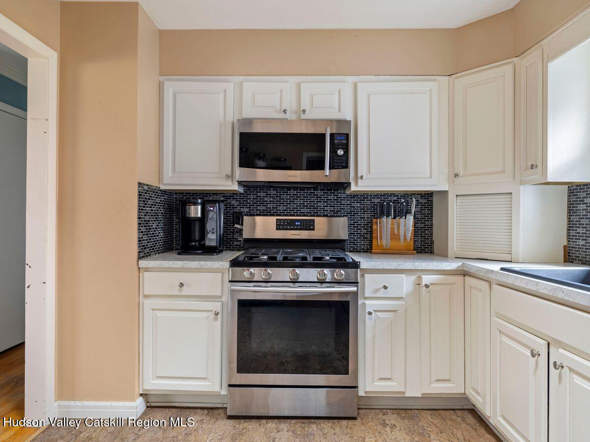 Gardiner, New York, 12525, United States, 3 Bedrooms Bedrooms, ,2 BathroomsBathrooms,Residential,For Sale,1968817