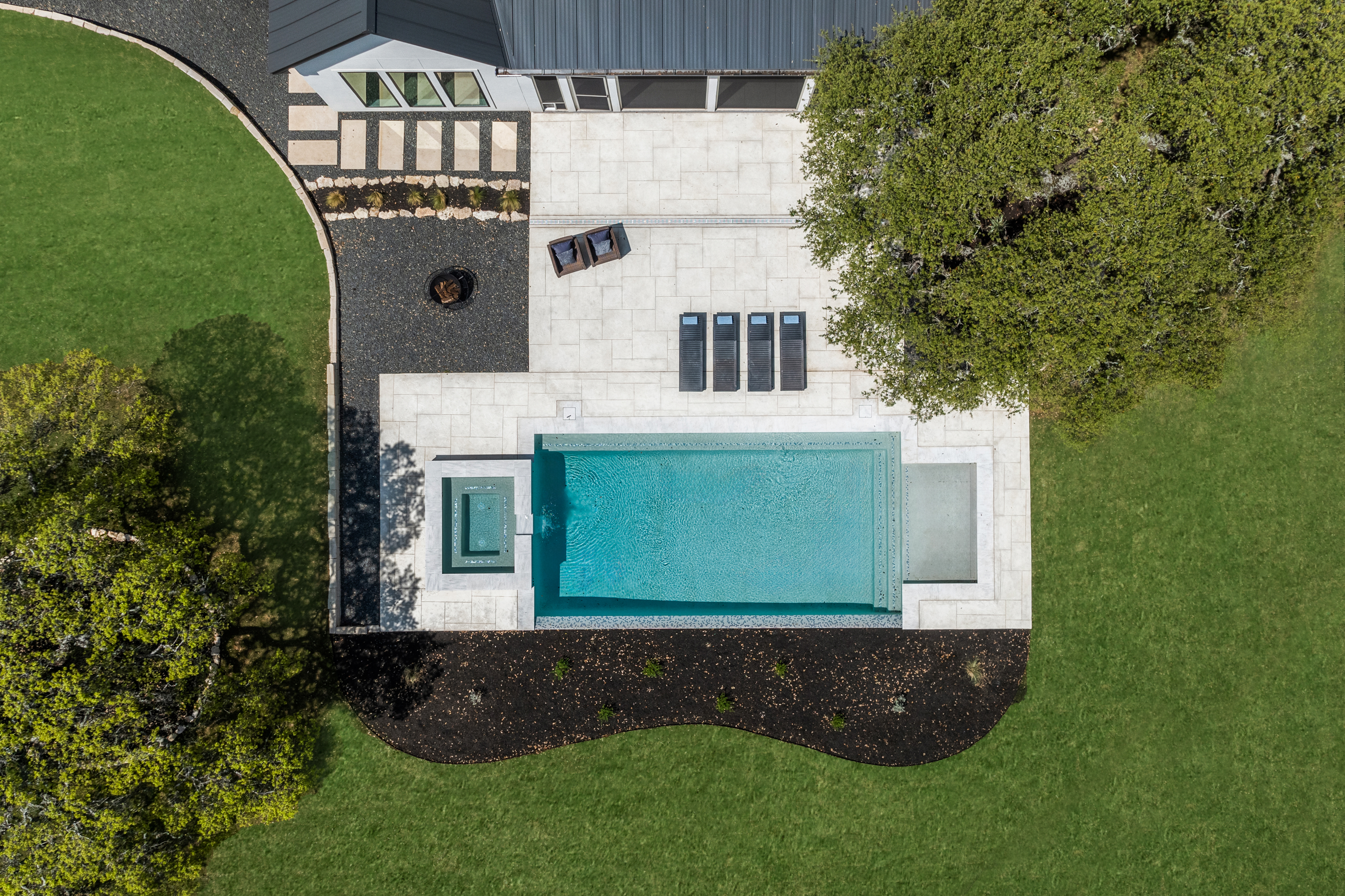  Private 15-Acre Estate with Modern Design and Scenic Hill Country Views - 物件實景