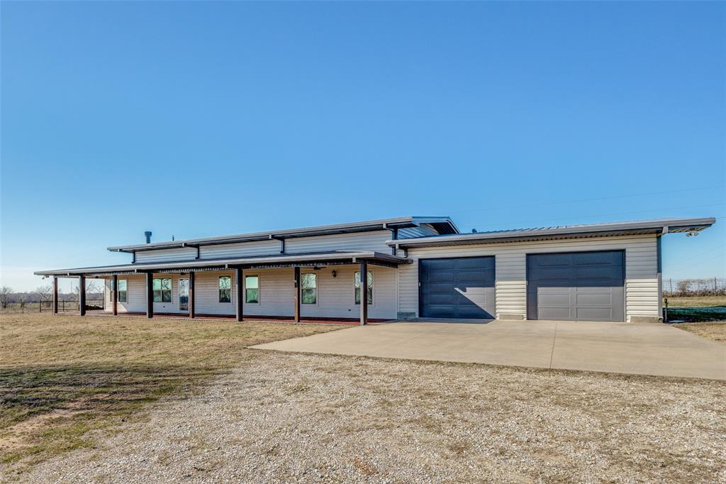 Bonham, Texas, 75418, United States, 3 Bedrooms Bedrooms, ,2 BathroomsBathrooms,Residential,For Sale,1691474